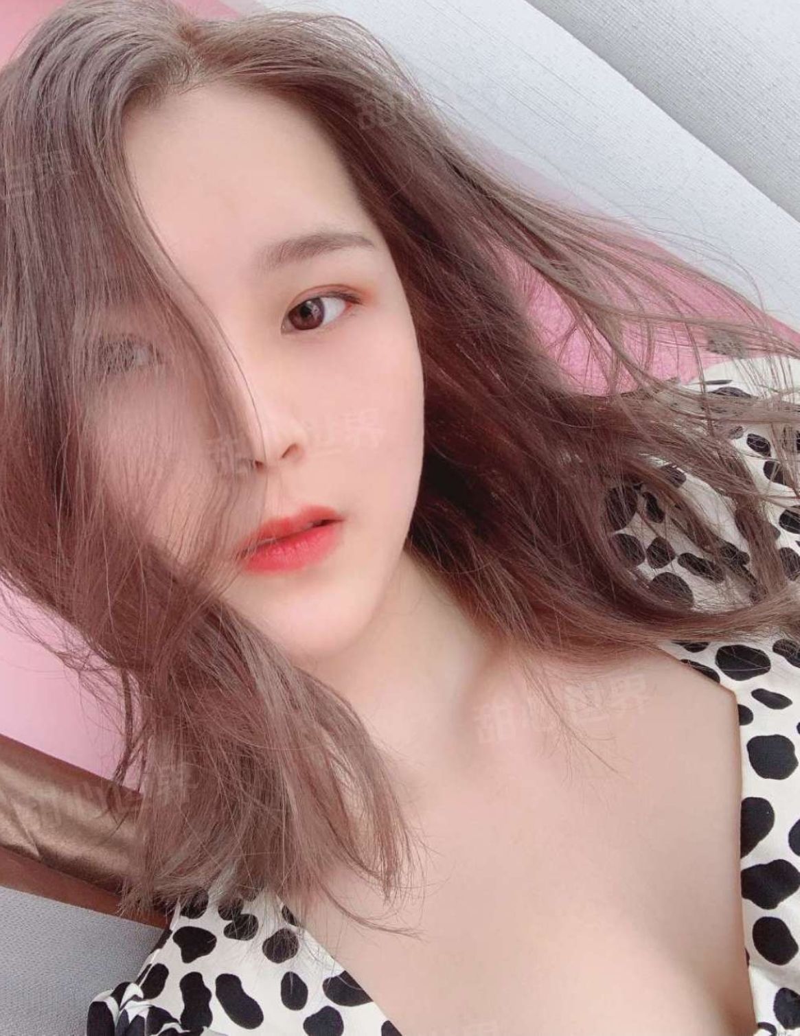 昨晚朋友亲自玩体验的小美女，分享给大家