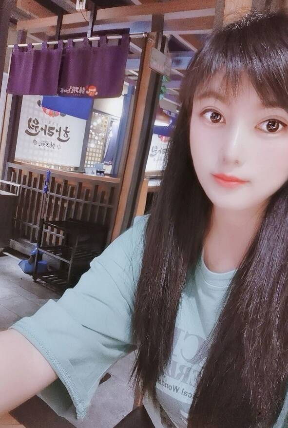 萝莉乖巧漂亮小妹