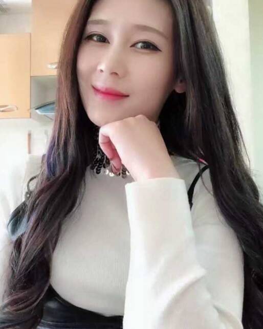 生活压力大 下海兼职