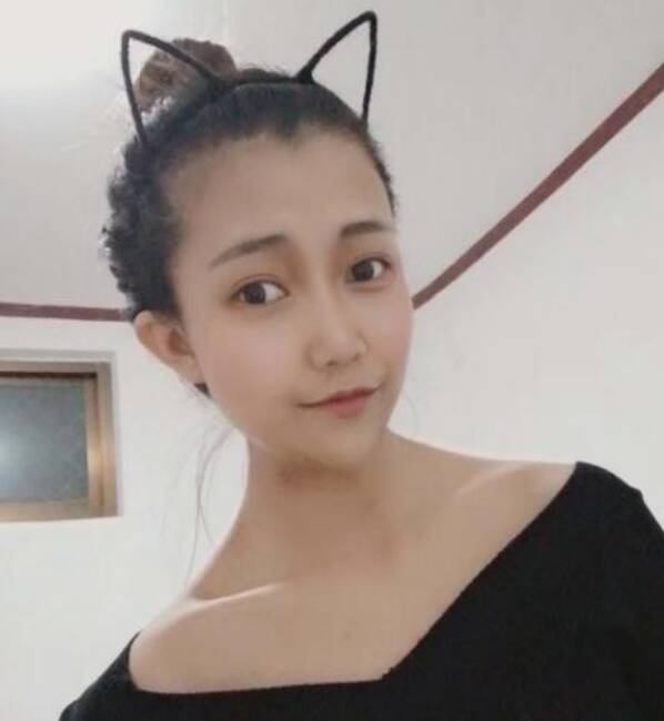 勾魂女神肤白貌美腿长又细，站着后入极品炮架