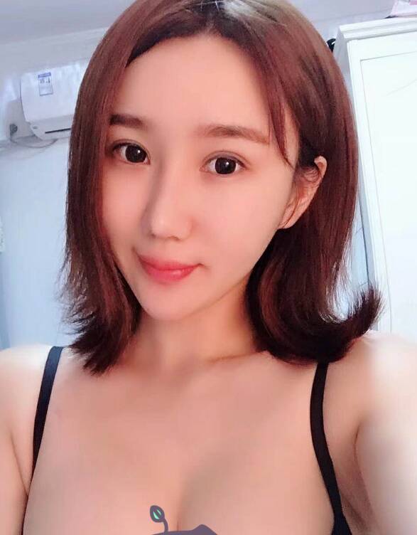 极品性感丰满气质佳人