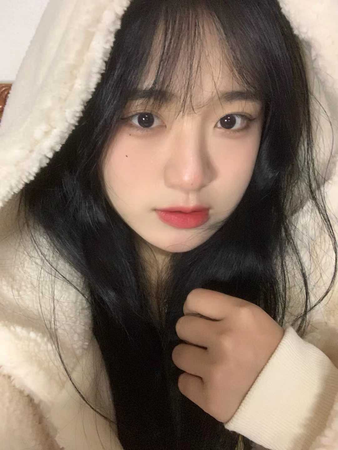 清纯美丽的女学生妹妹