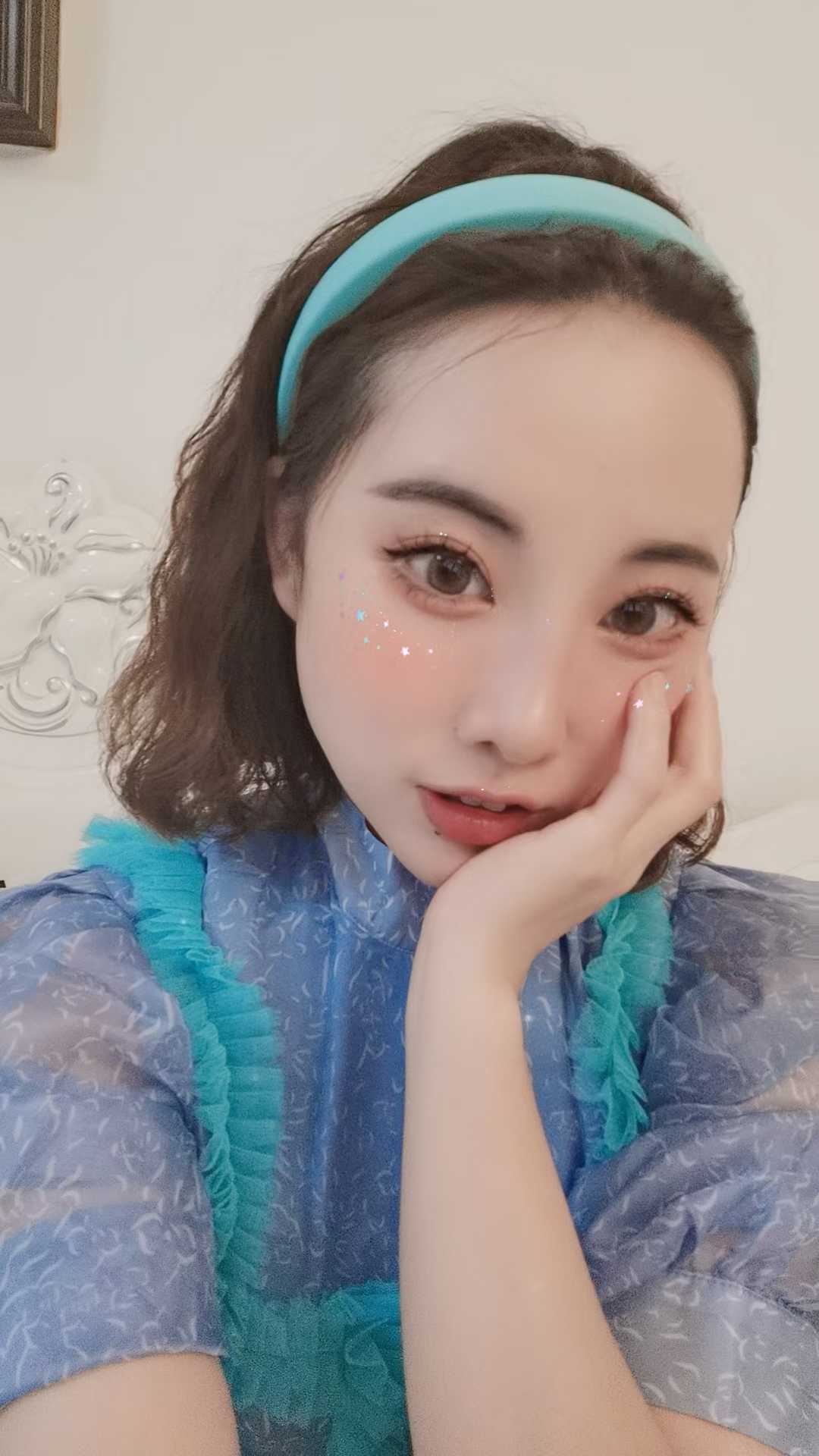 四川辣妹子   身材火辣