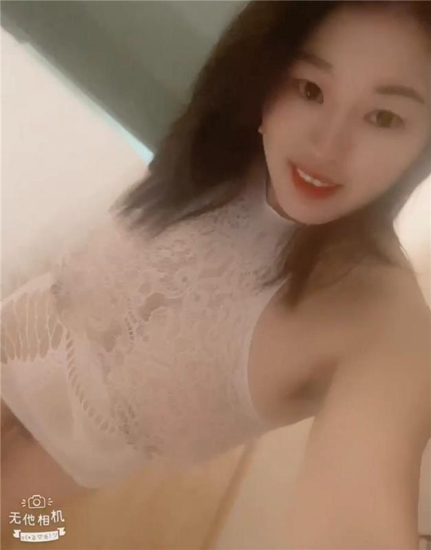  做~ai kJ QT，胸特别大