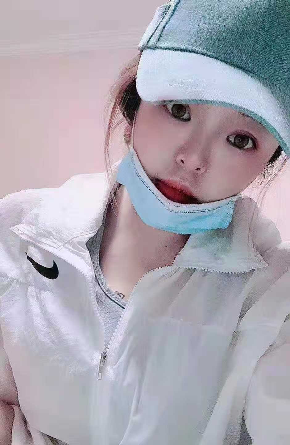 耐艹的长腿妹儿