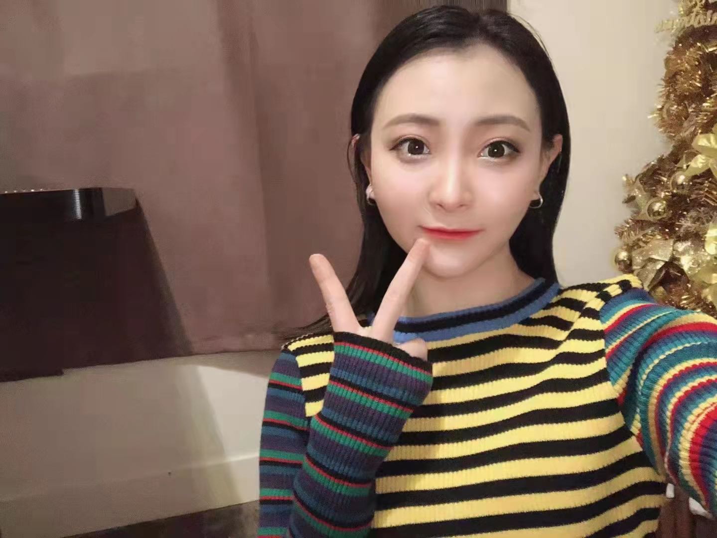 凯旋门的仙女小姐姐