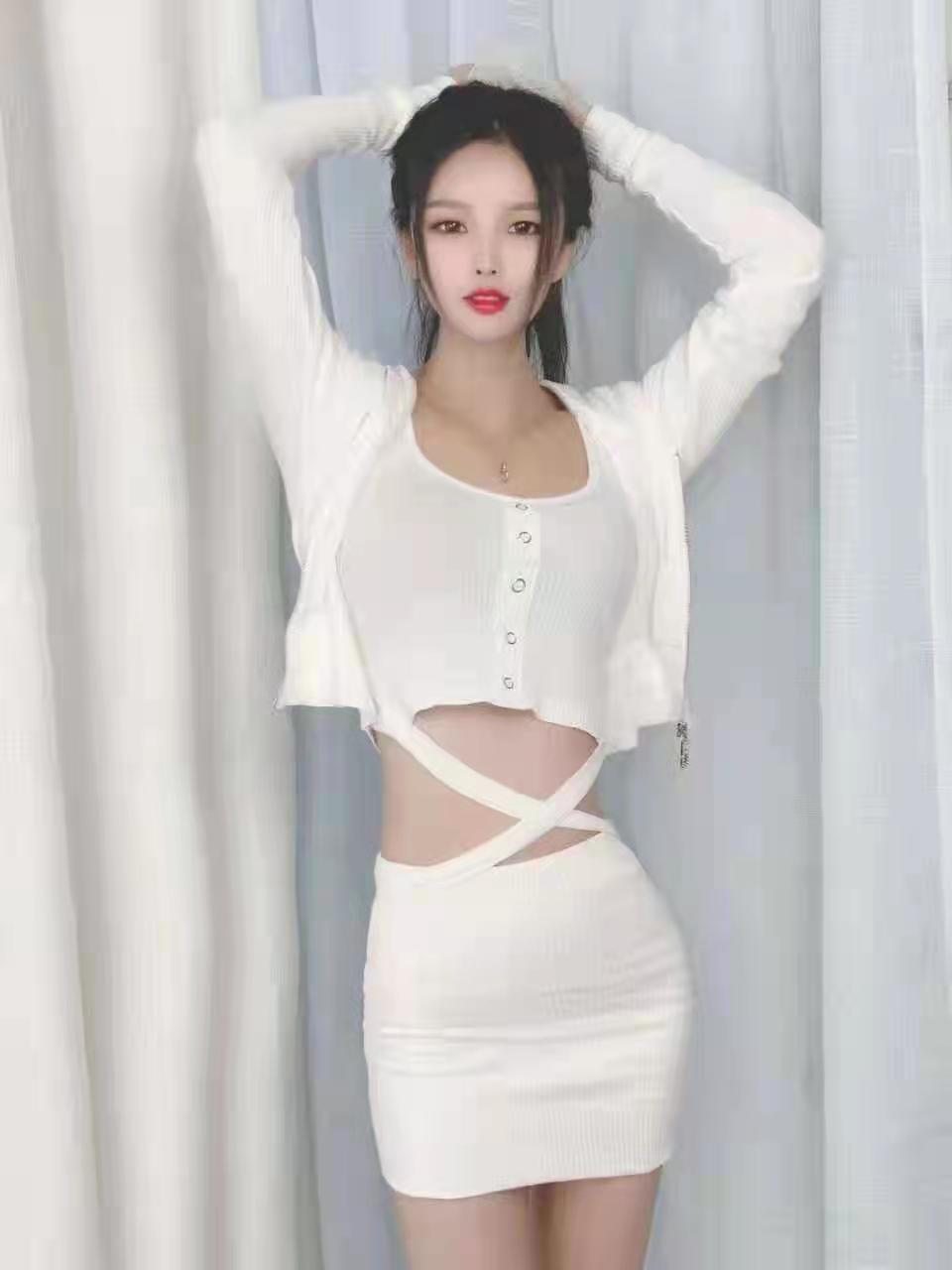 身材好，性感，胸大屁股翘