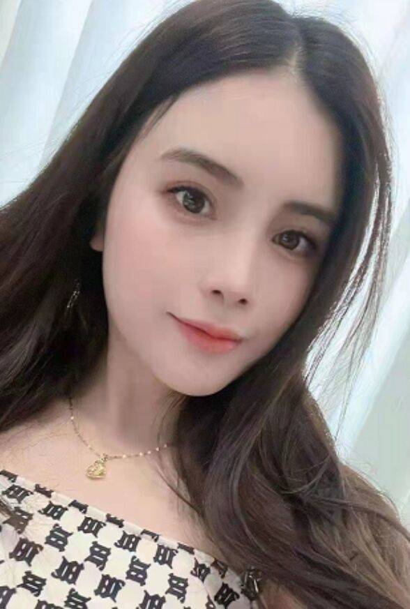 熊大肤白 艹的爽歪歪