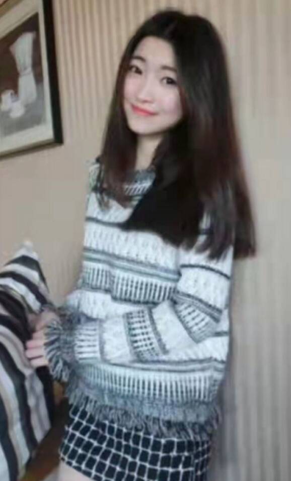 妹子很好很舒服，车灯很大