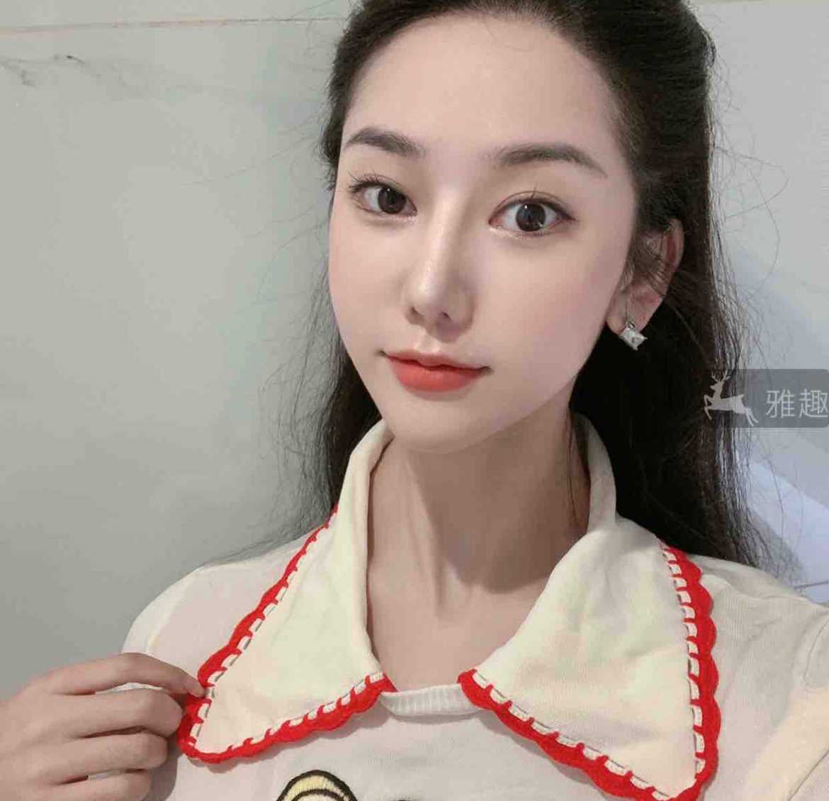 胸大腿长性感小姐姐