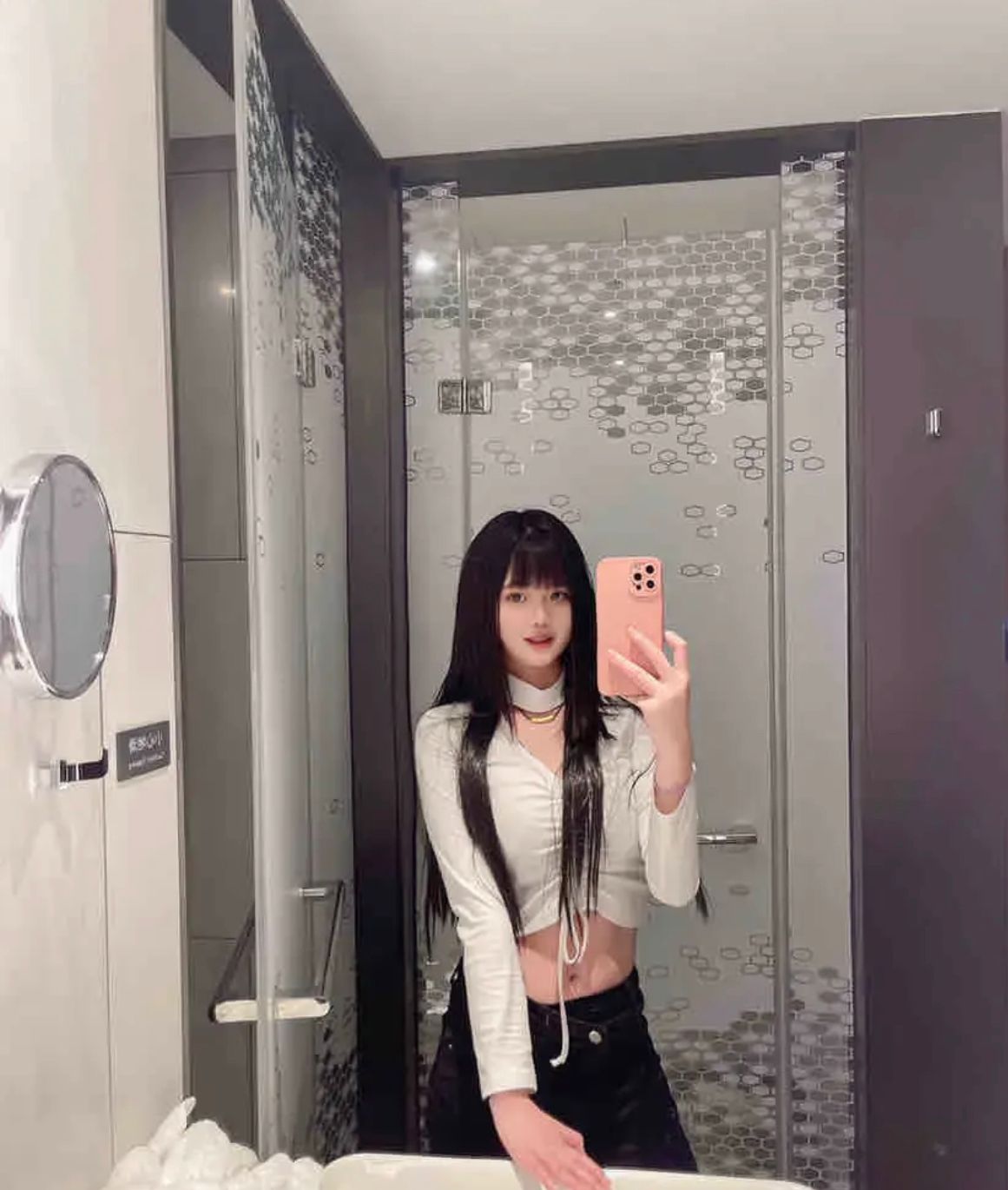 东莞制服纹身大波妹