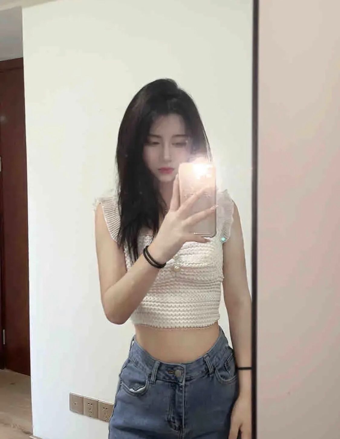 服务态度颜值都很不错学生妹