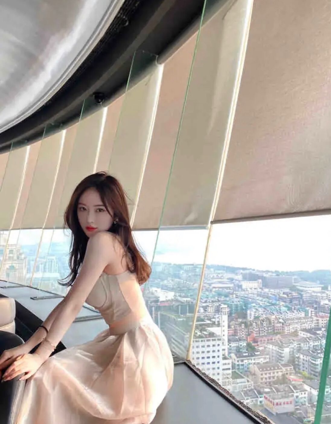 很会很懂男人的妹子