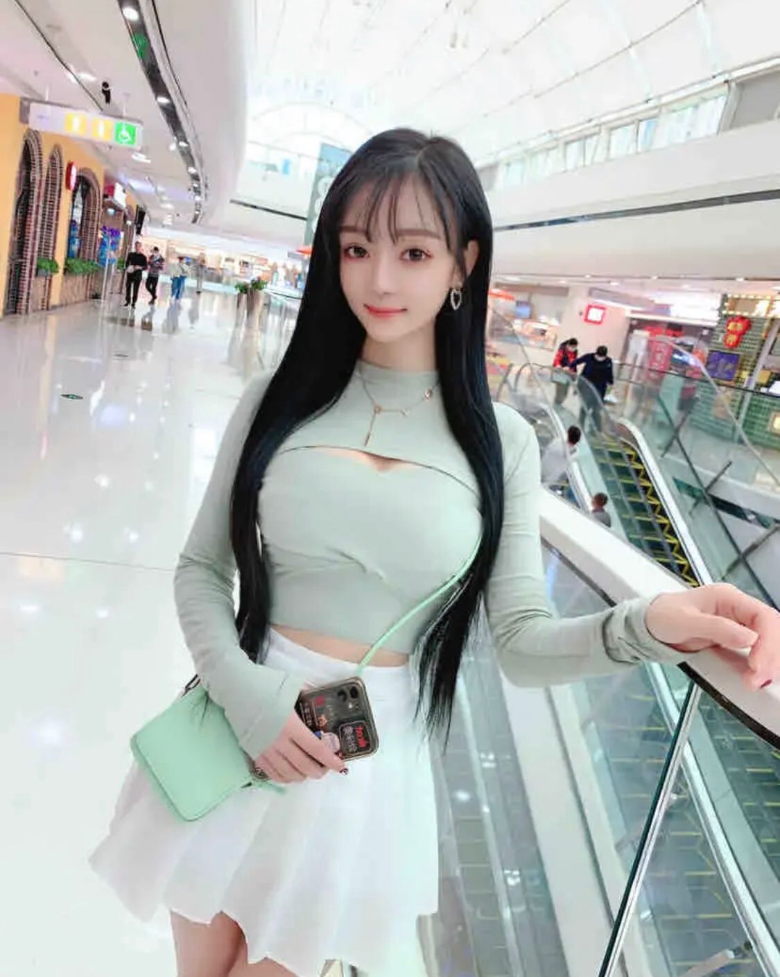 童颜巨乳的感觉