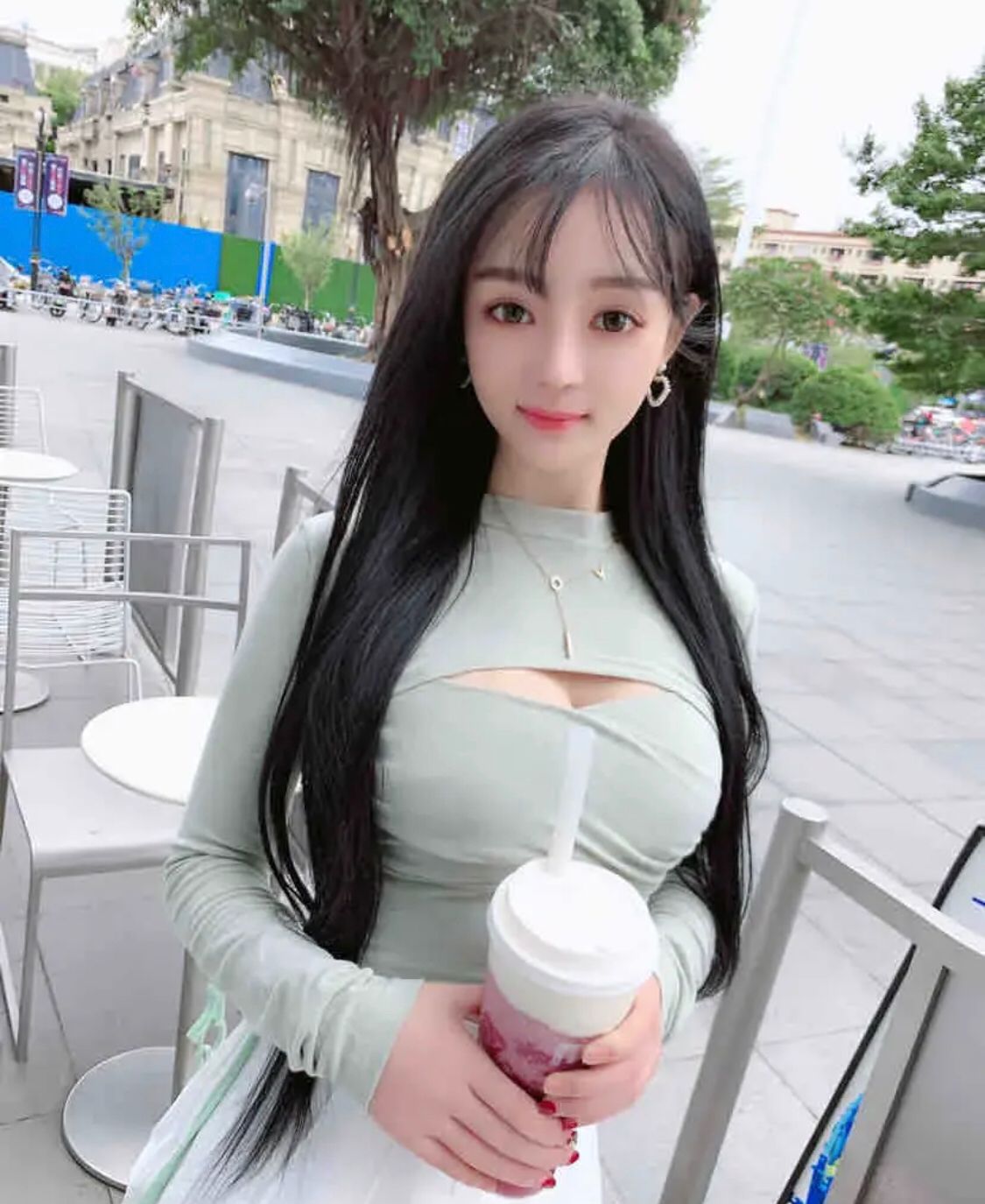 童颜巨乳的感觉