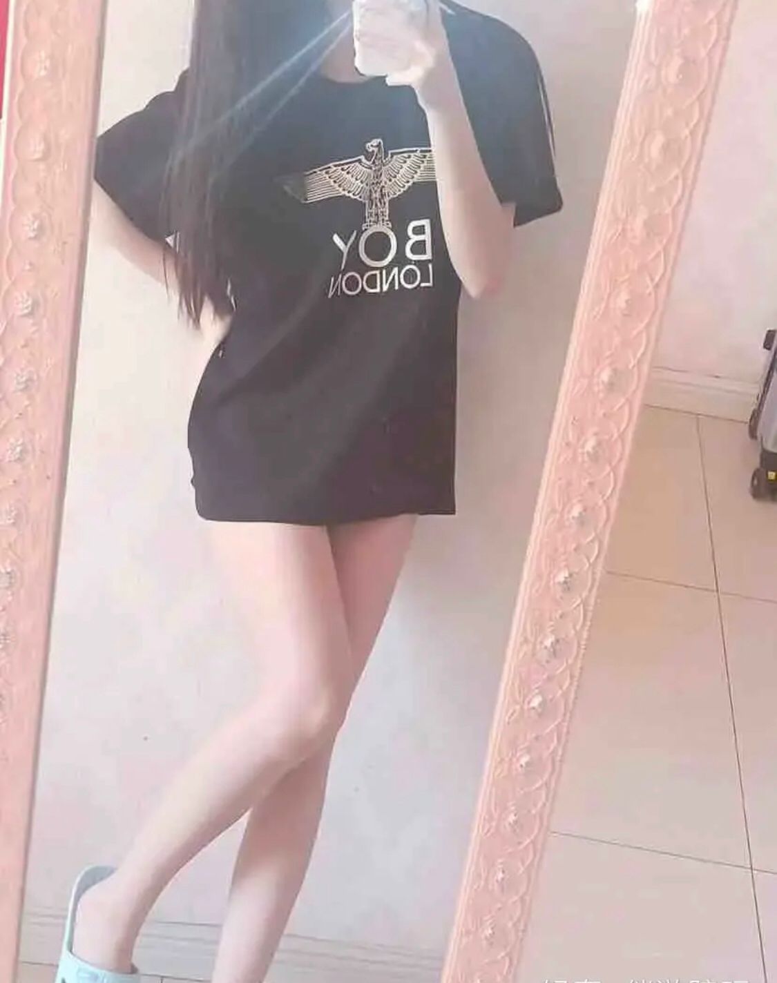 身材颜值还不错的Sao妹妹