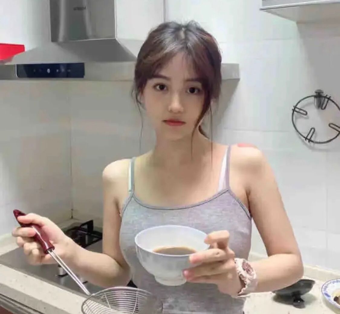 女朋友味十足的小嫩妹