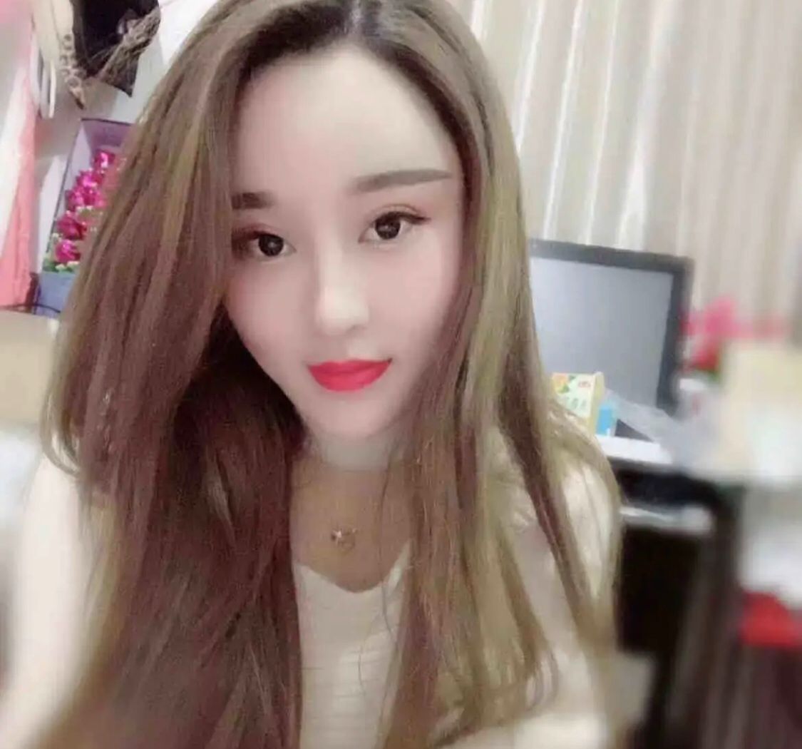 大波轻熟少妇，值得一试