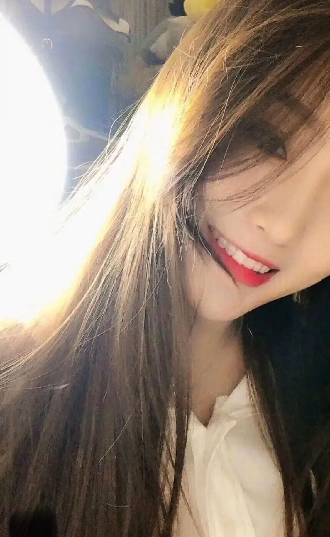 纹身不错的小妹子