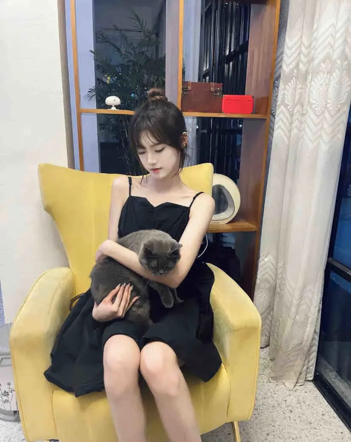 颜值不错的兼职妹子