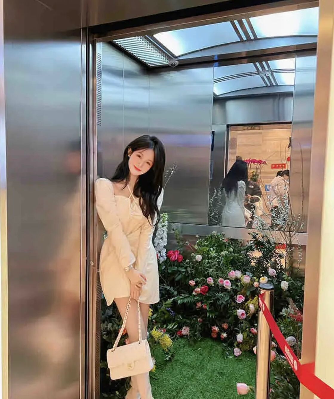 很忙的兼职小妹纸，98年性价比高