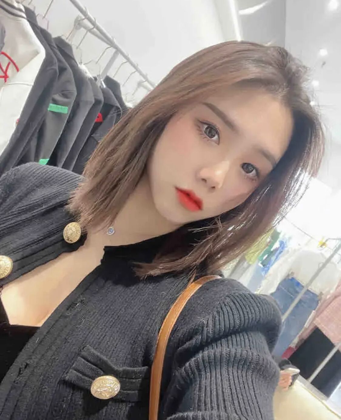 总体来说不错的妹子