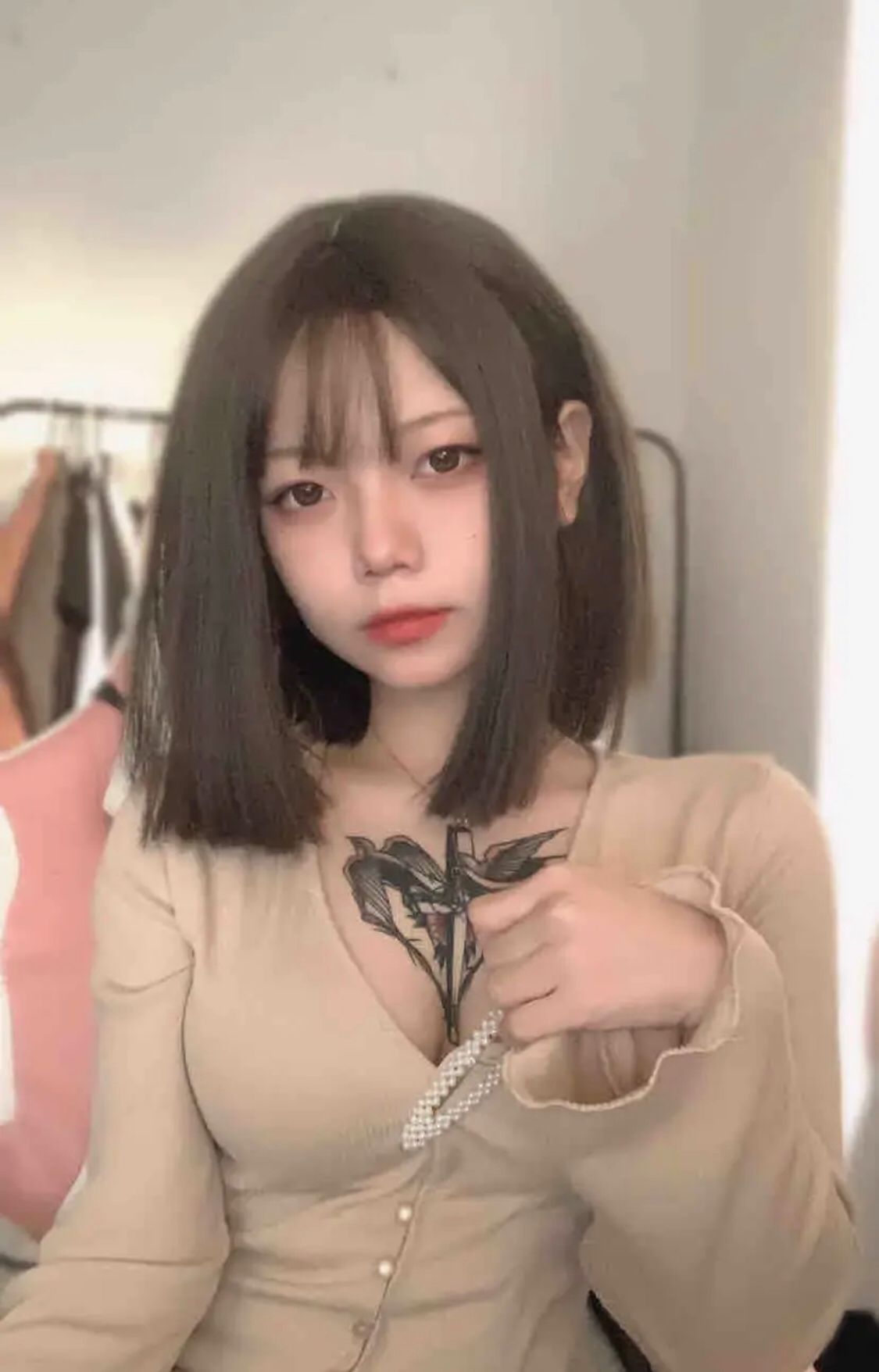 很年轻的一个嫩妹