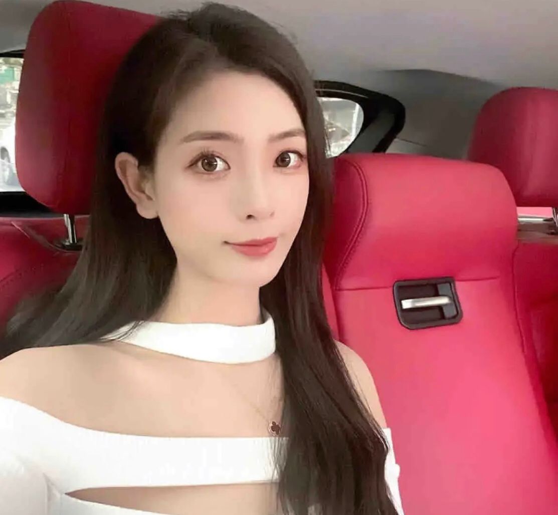 颜值身材很顶的妹子