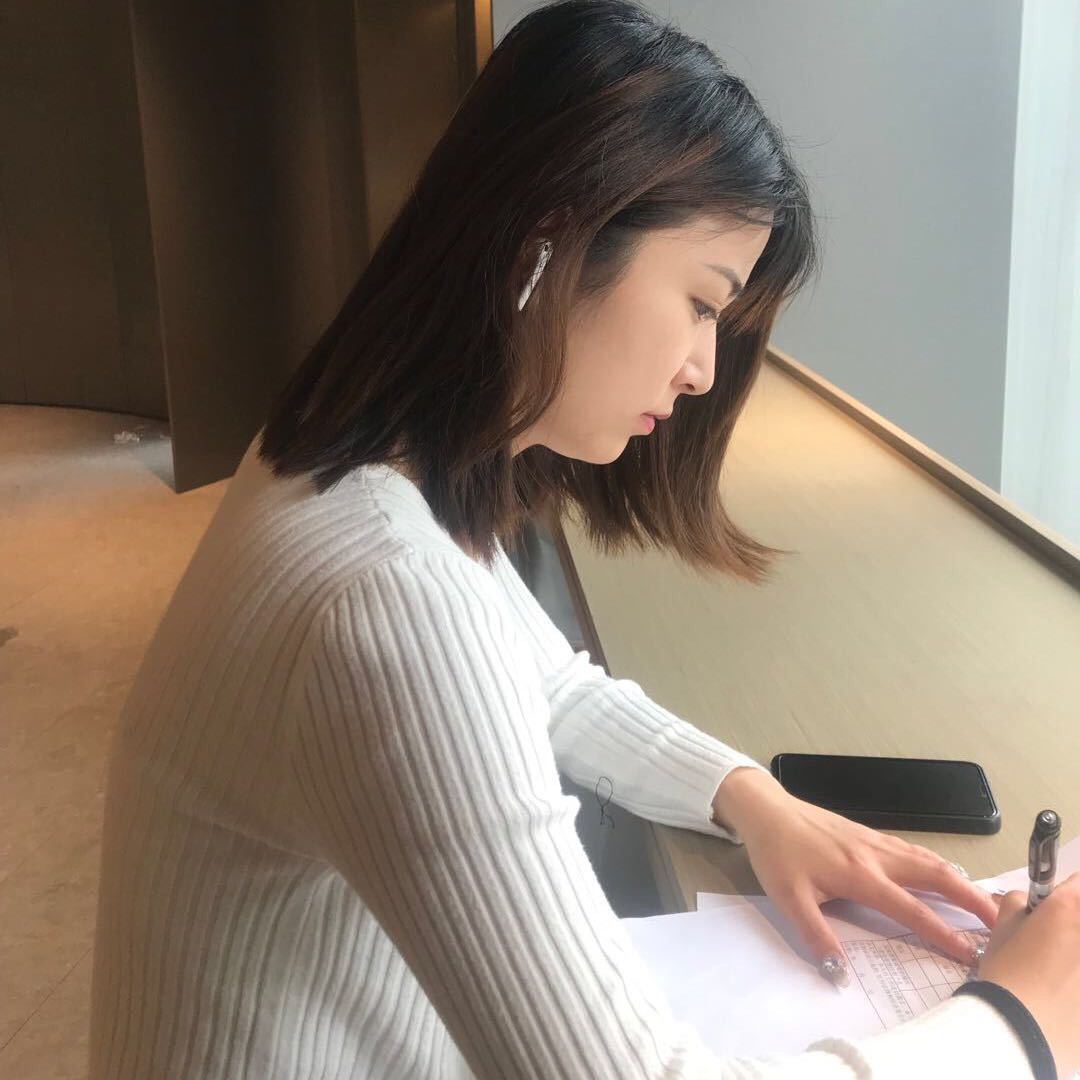 初入社会兼职学生妹