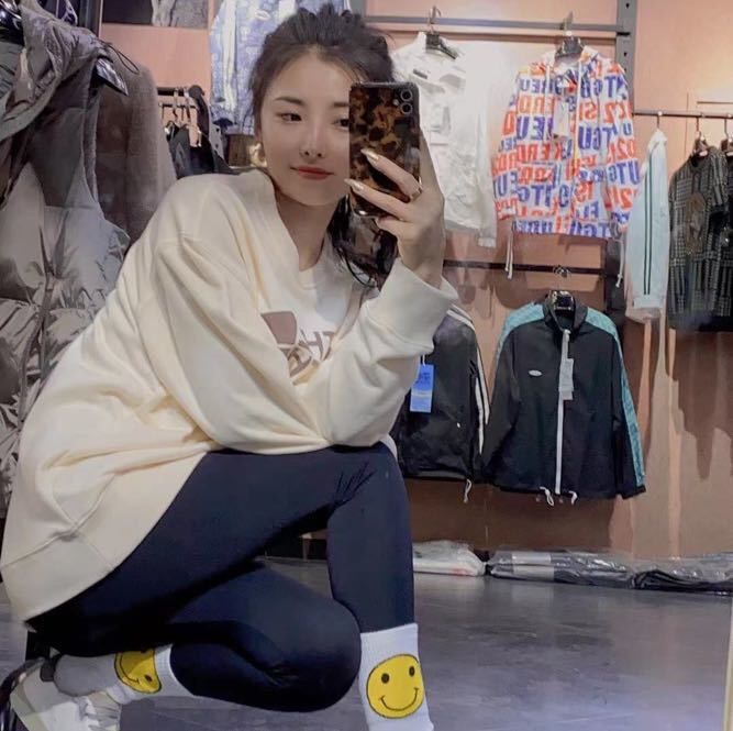 身材极品，高颜值御姐范儿美女