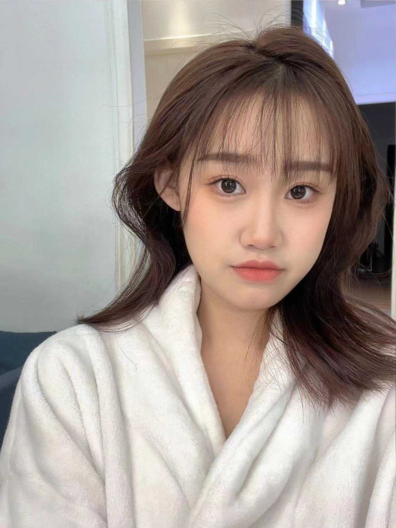 小姐姐b紧水多，闷sao诱人