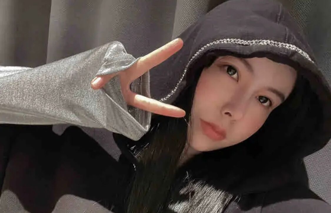 黄岛区一个不是照骗的妹子，很值得尝试