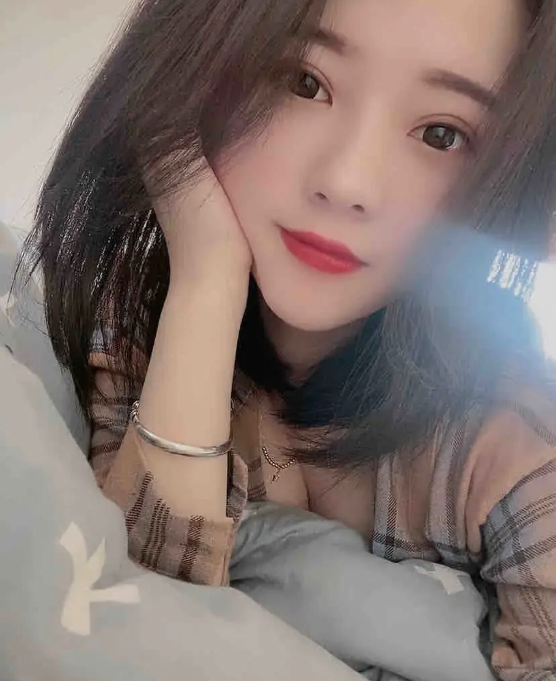 漂亮性感的妹妹