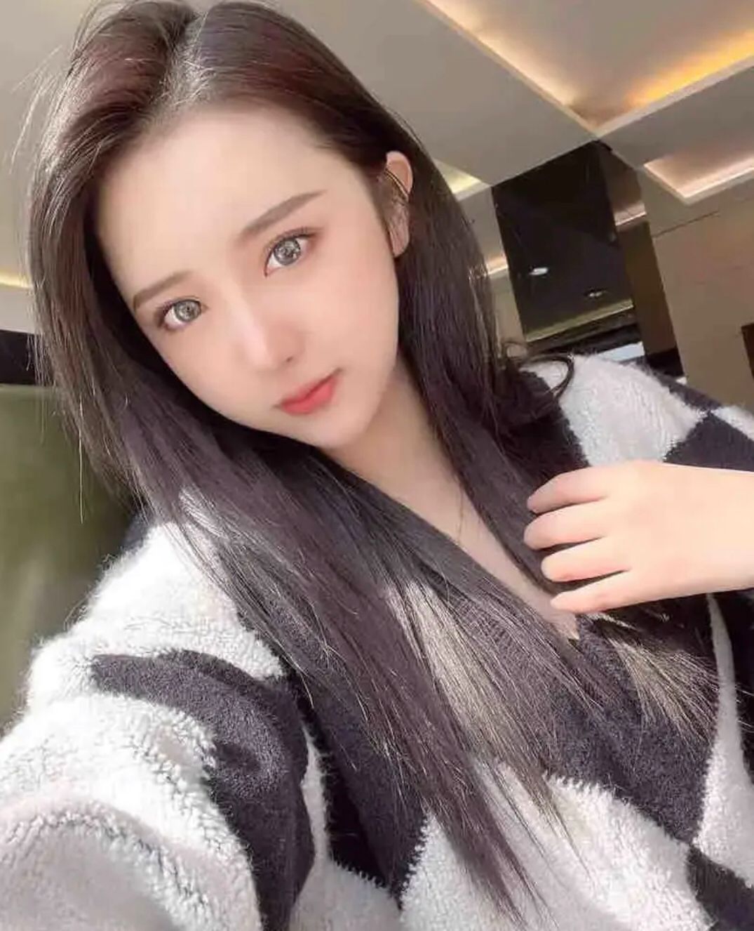 超级饥渴的妹子