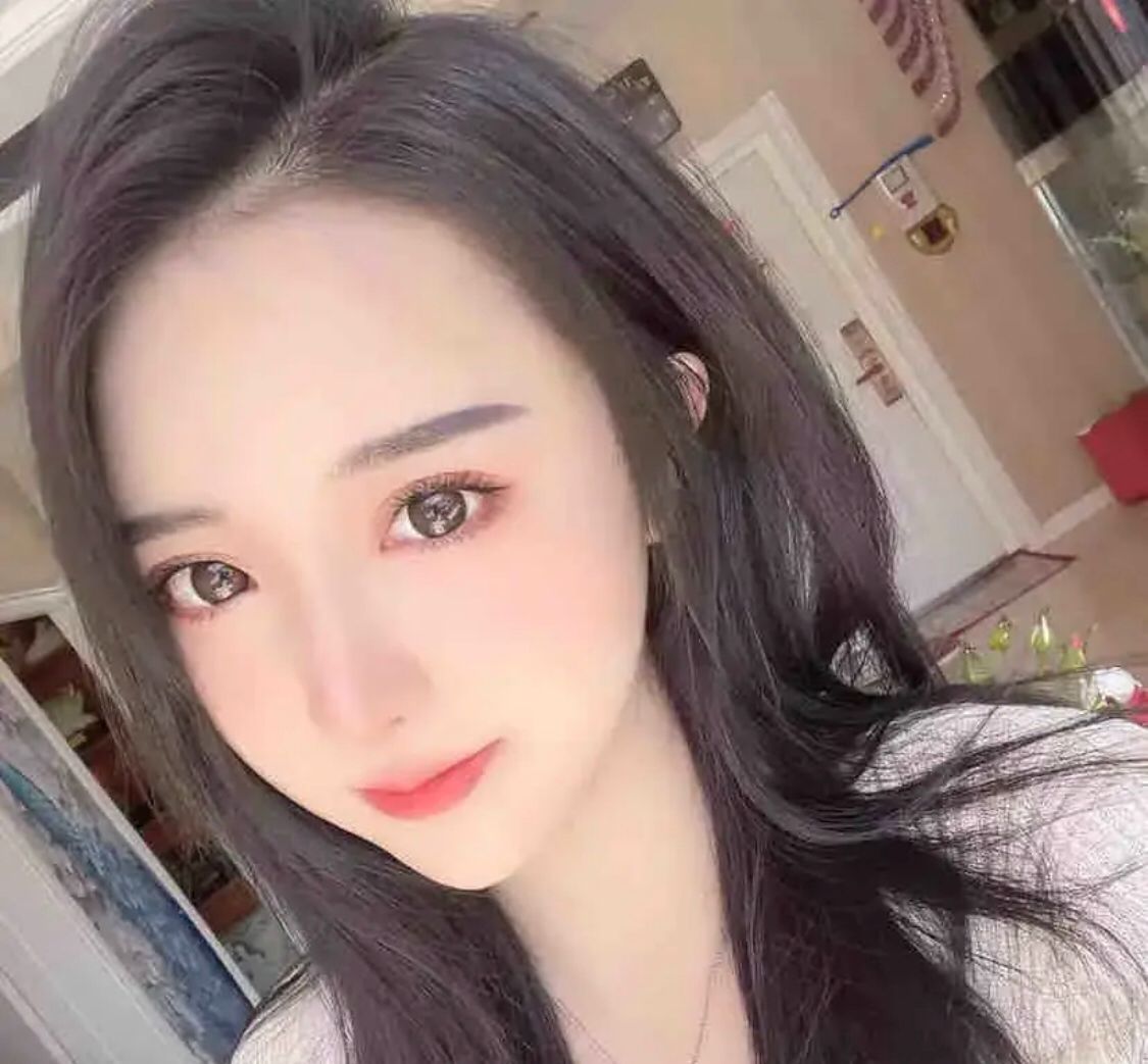 超级饥渴的妹子