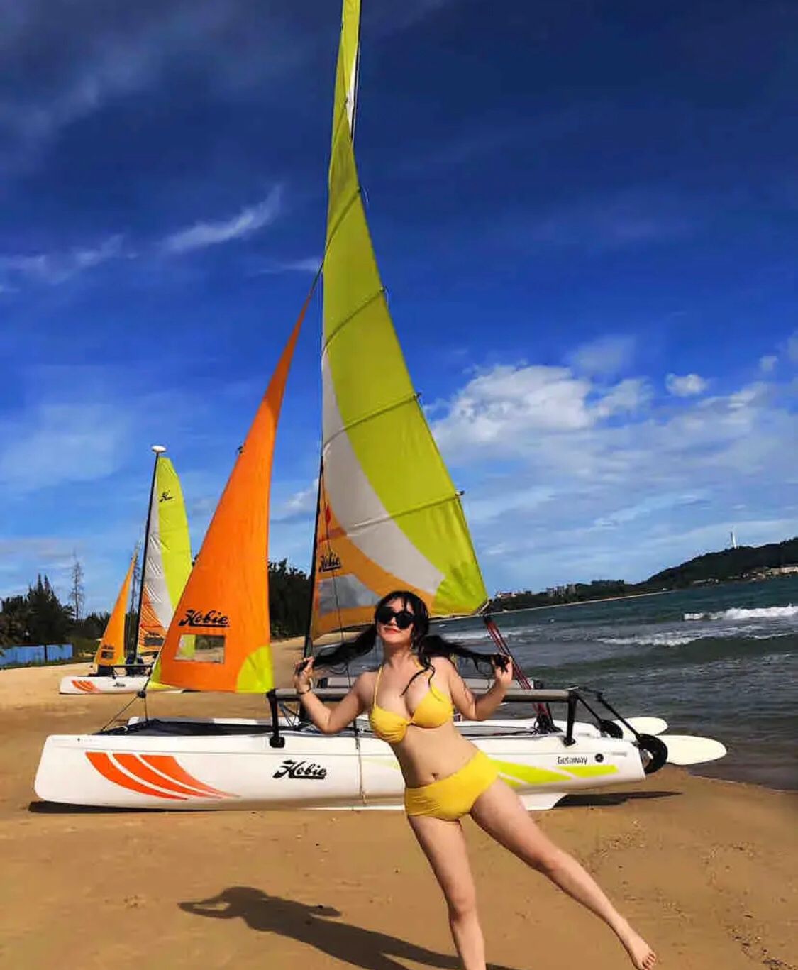 上海小麦肤色漂亮小姐姐