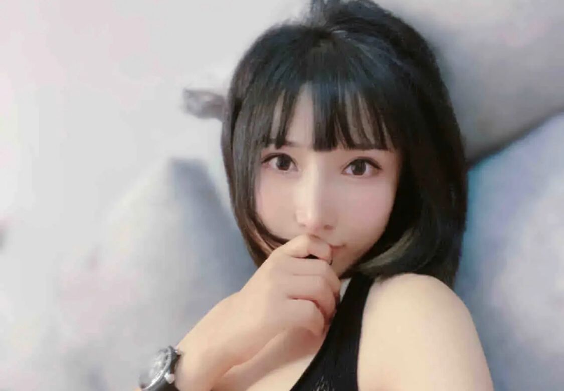 jk制服妹子，御姐型大长腿，温柔态度好