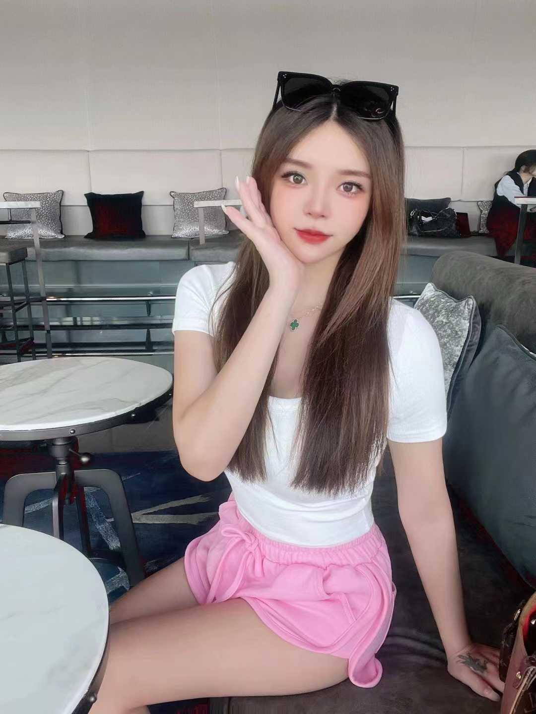 艹到一个干净白活还细致的妹子