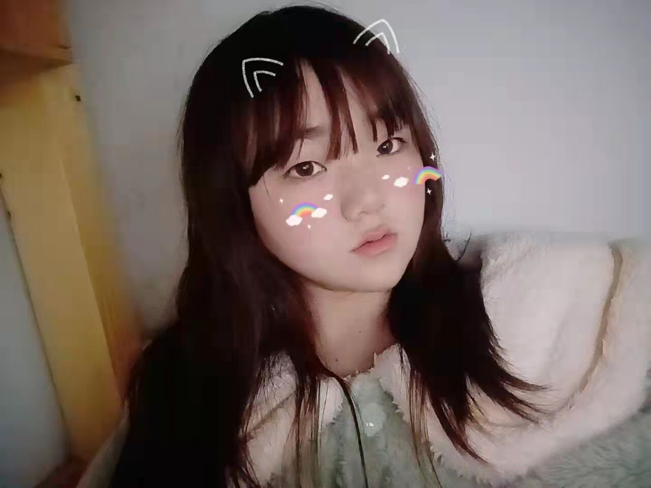 欧蓓莎广场的小姑娘