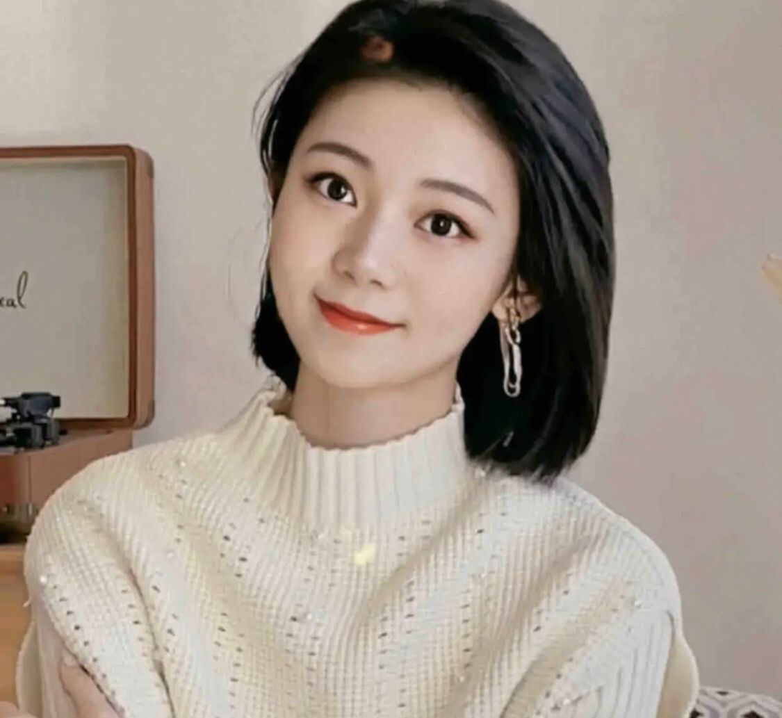 舌功很不错的妹子