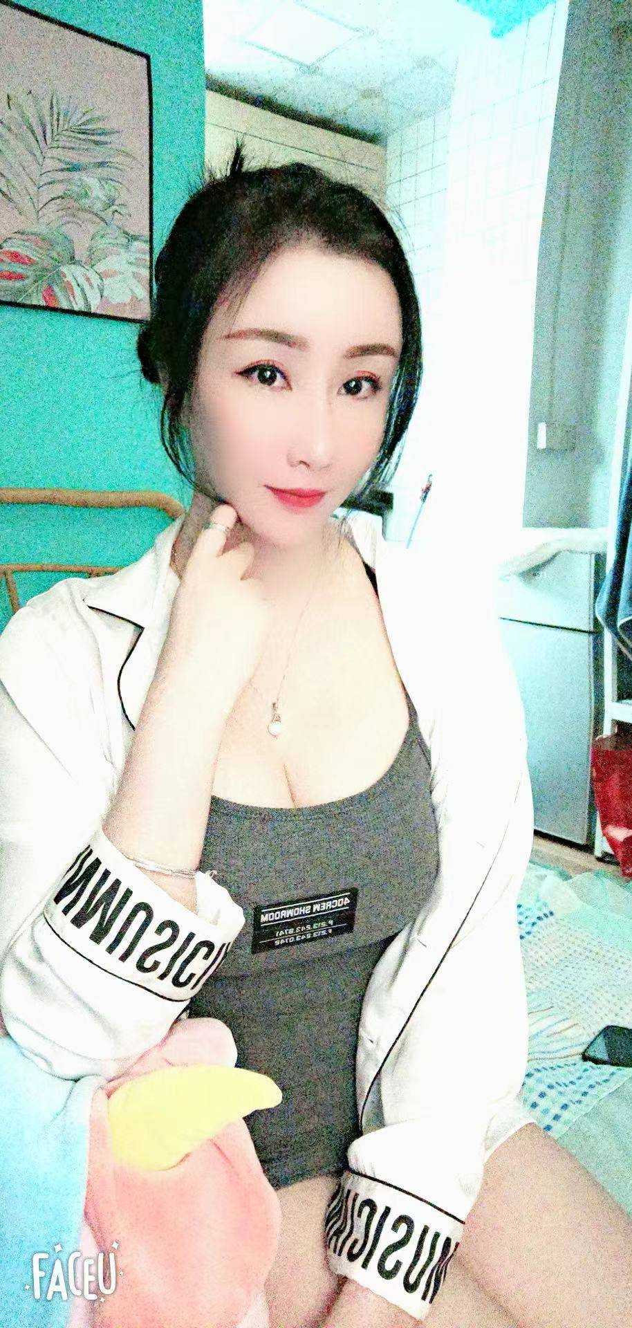 福田漂亮美女，身材可以