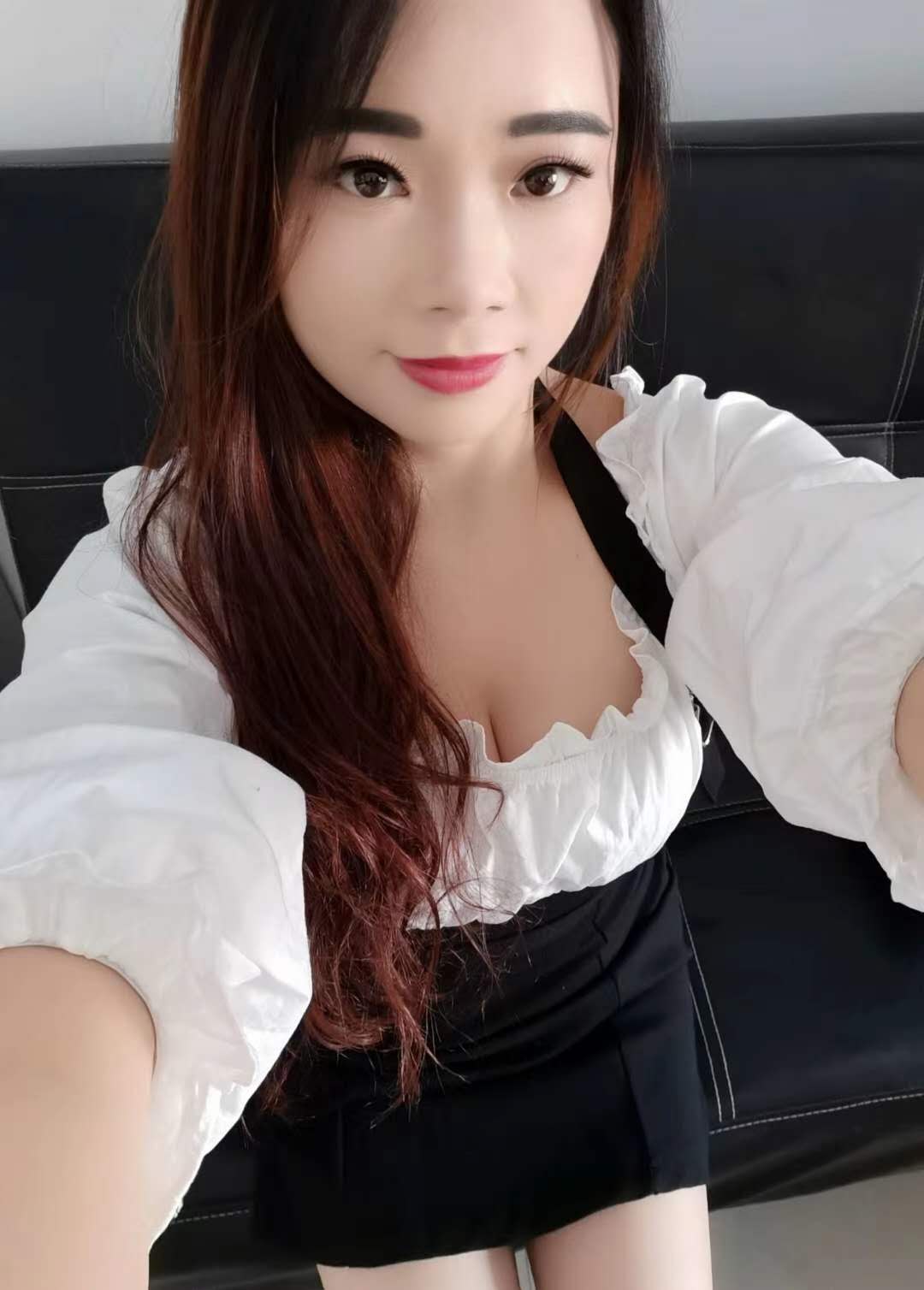 西区腿长大胸少妇