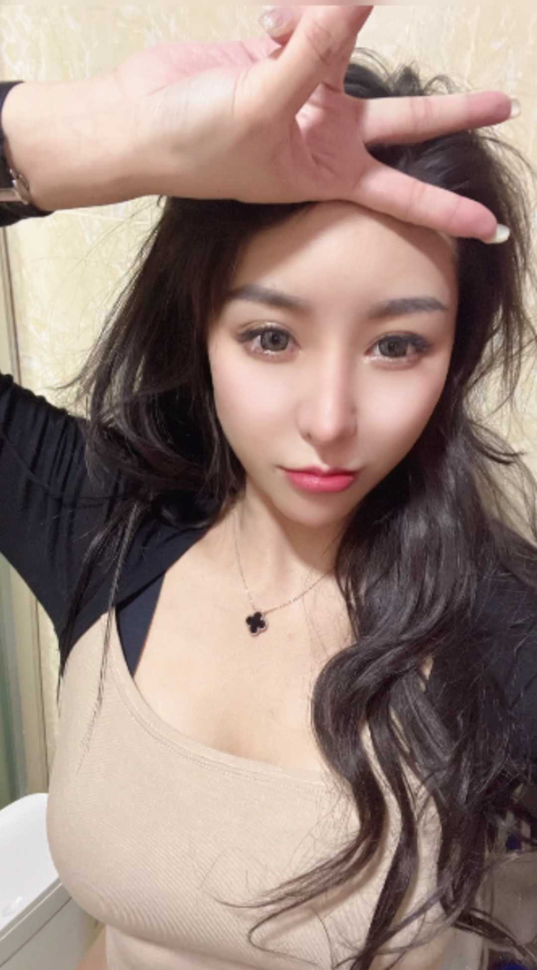 北京朝阳性感大奶美女