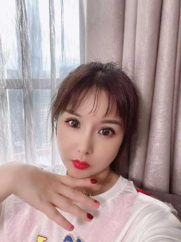 天河-身材好风sao的英英