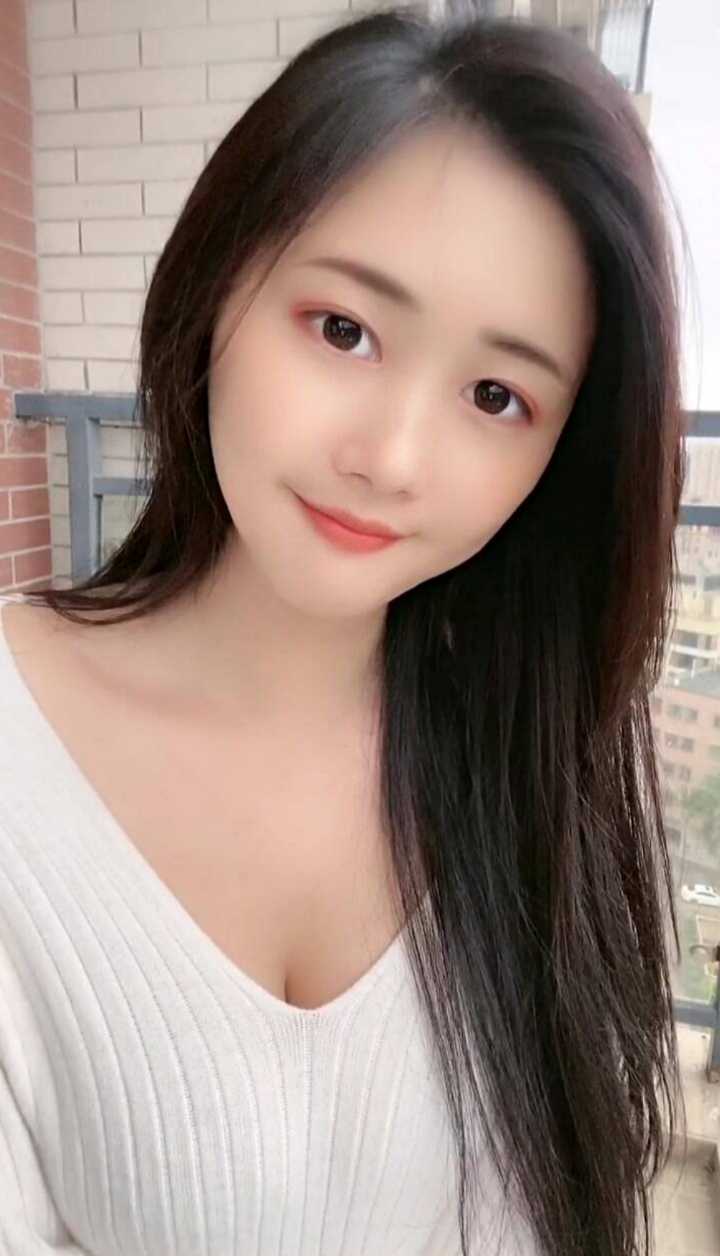 高新都荟大奶牛妹妹