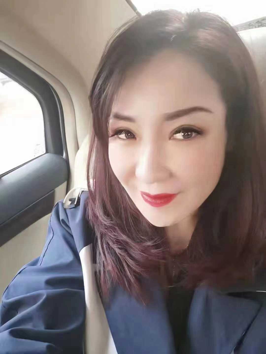 长的不错的大奶少妇