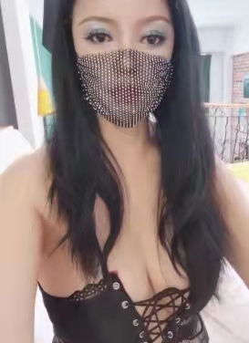 服务很多的轻熟女