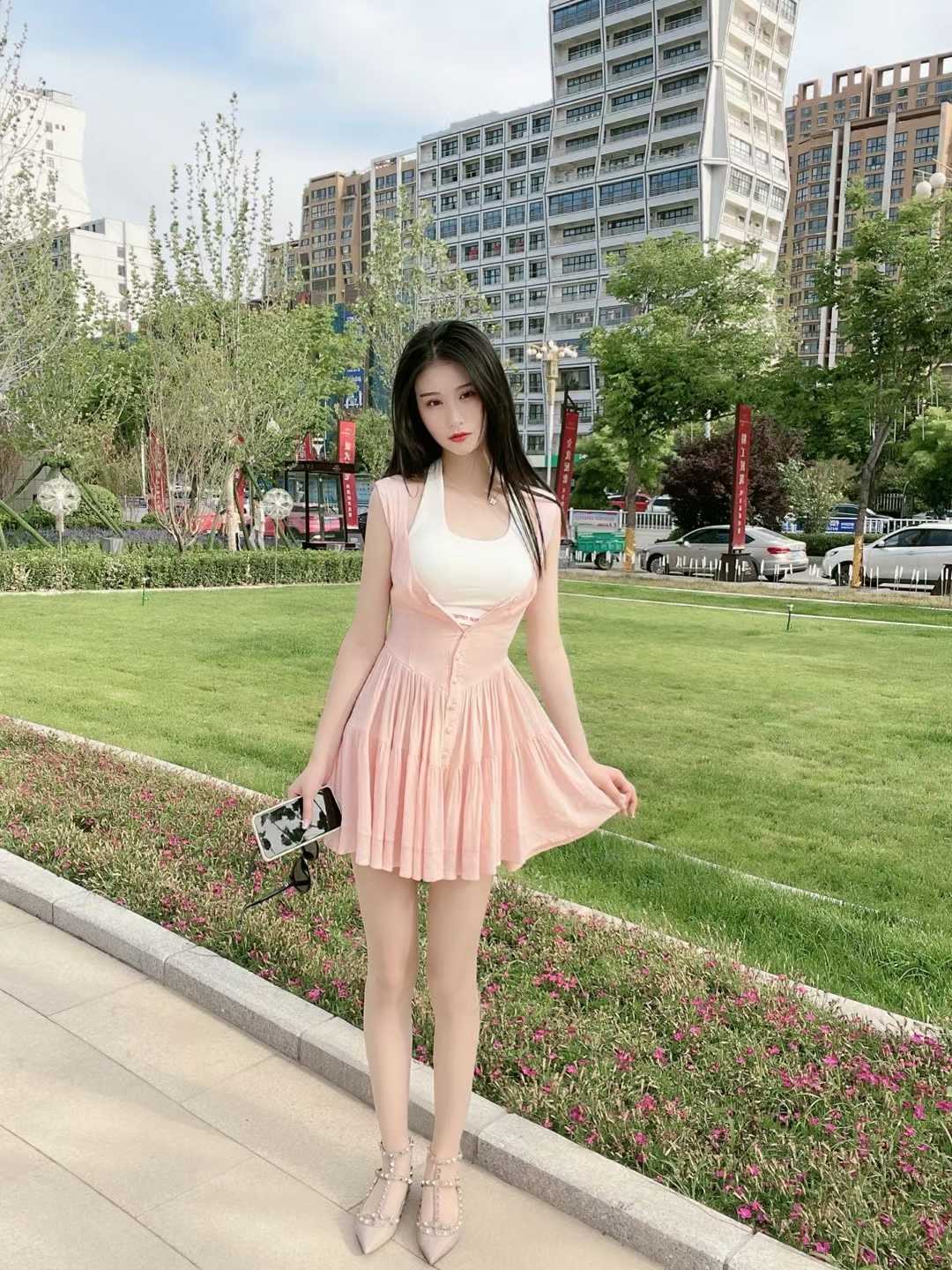 验证身材极品小姐姐