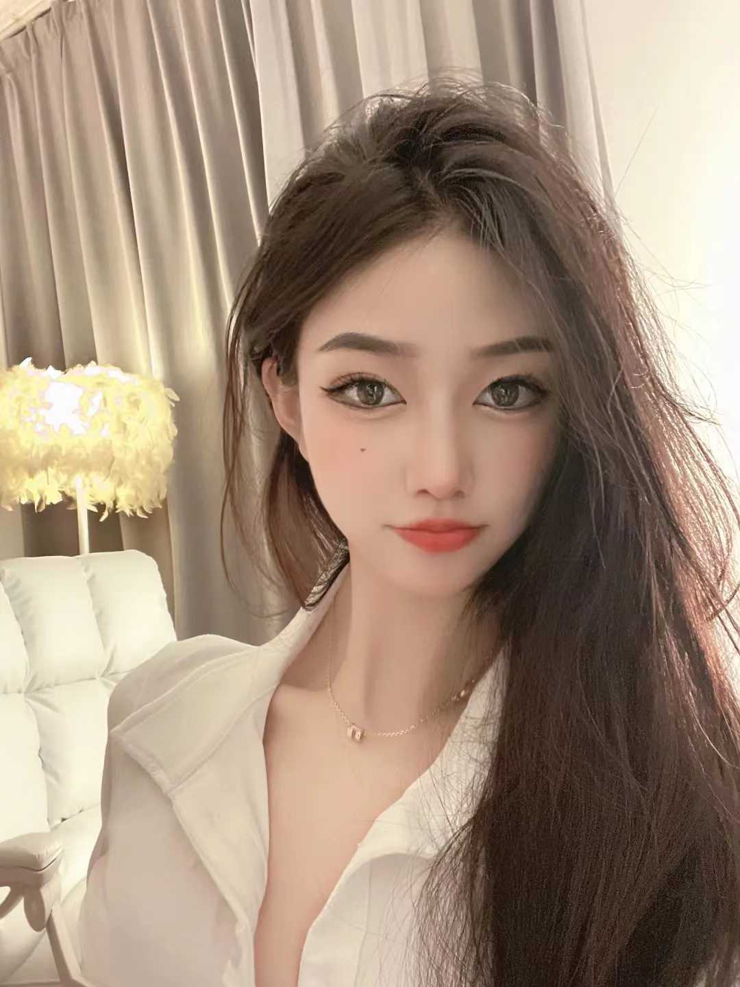 颜值超级高的小姐姐