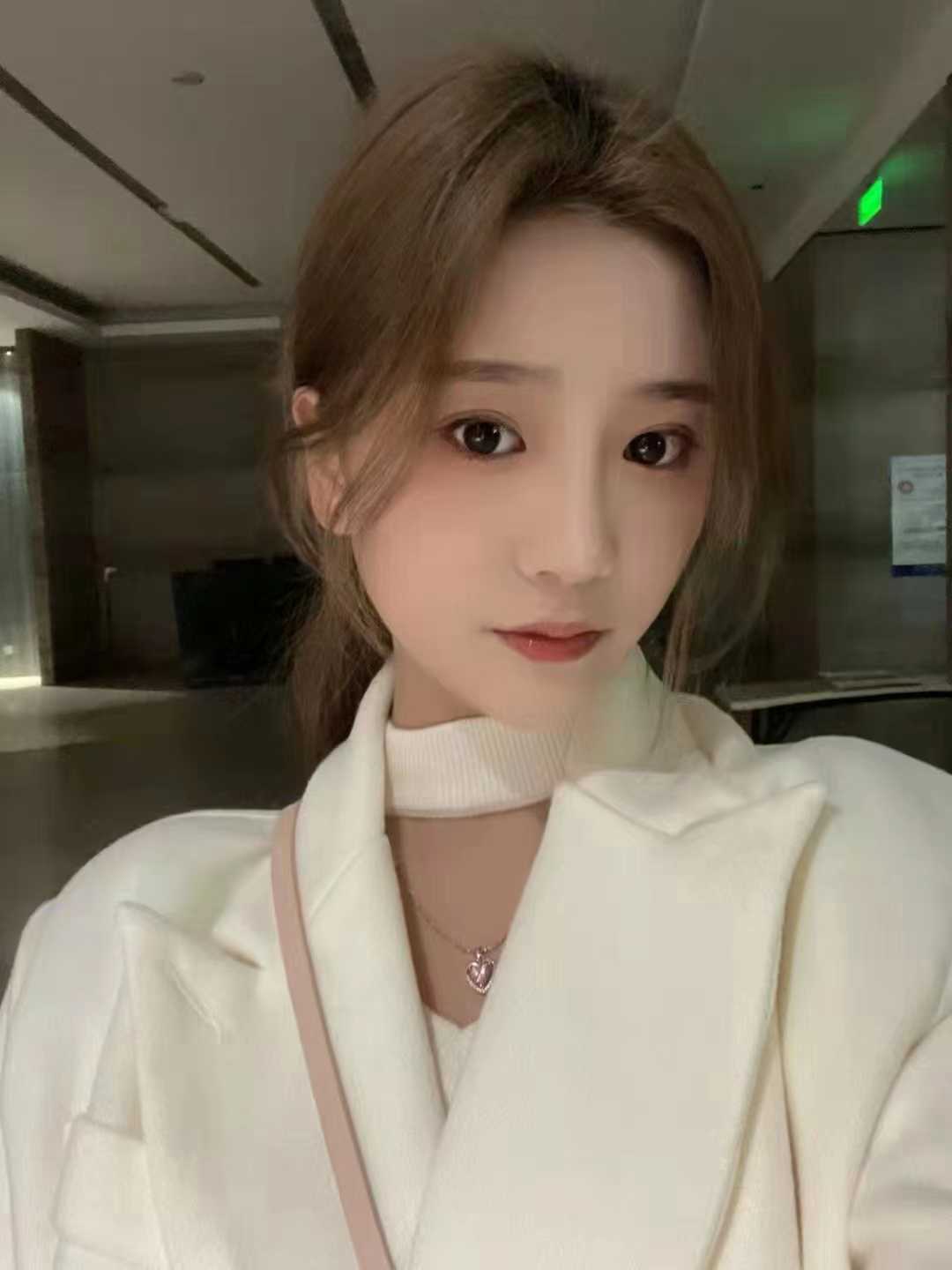 漂亮的很Sao的妹子